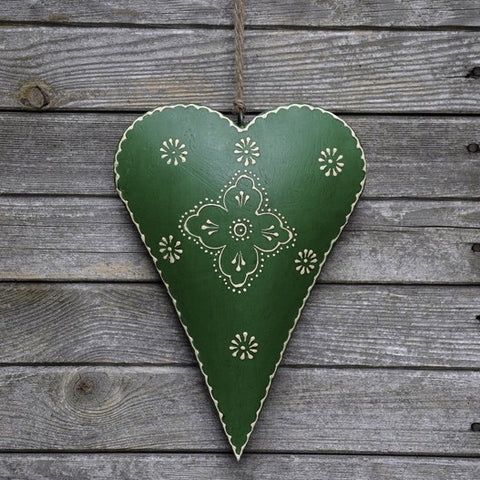 Large Green Clover Rustic Metal Heart