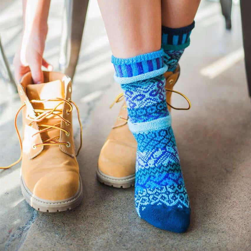 Water Mismatched Knitted Socks