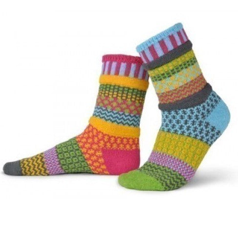 Mismatched Knitted Socks Freesia