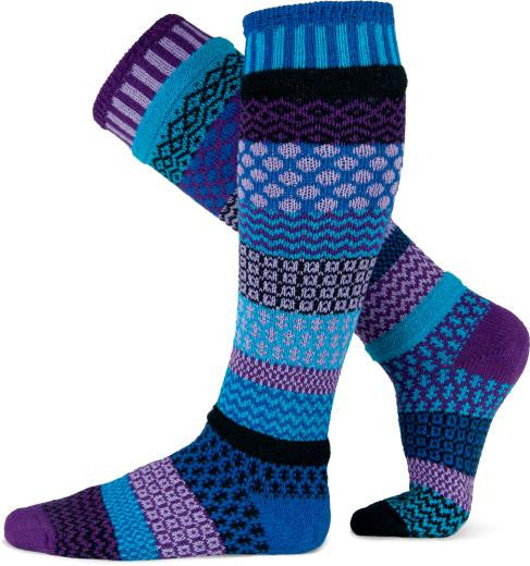 Mismatched Knitted Knee High Socks (Rasberry)