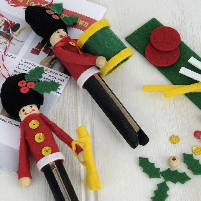 Make Your Own Dolly Peg Xmas Soldiers