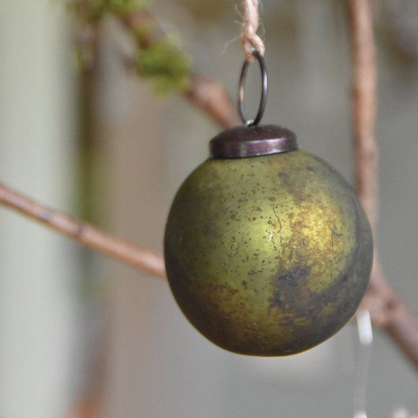 Green Matt Vintage Round Bauble