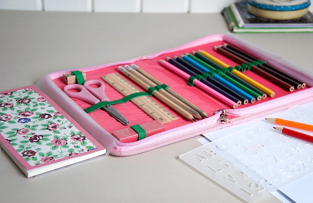 Rambling Rose School Drawing Set